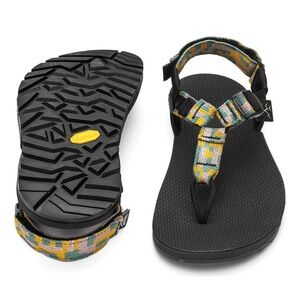 Bedrock Cairn, preloved, size 8